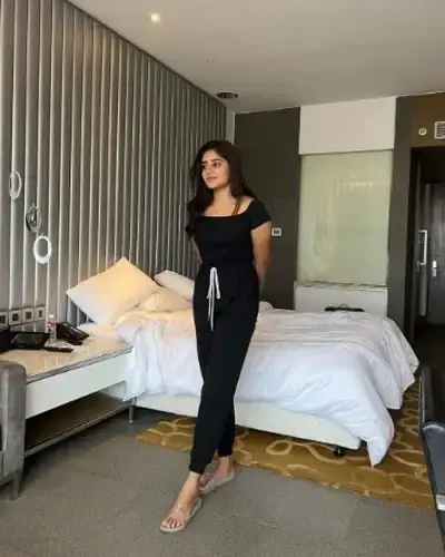 Call Girls Madhapur Cash On Delivery